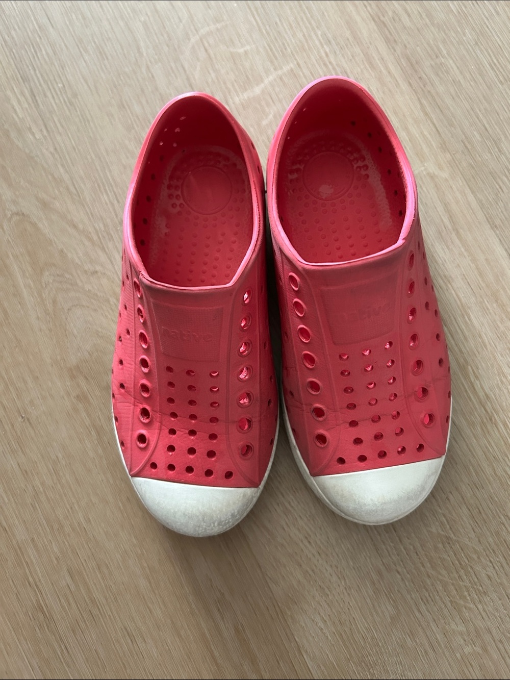 Kids Lightweight Slip-On Native in Pink